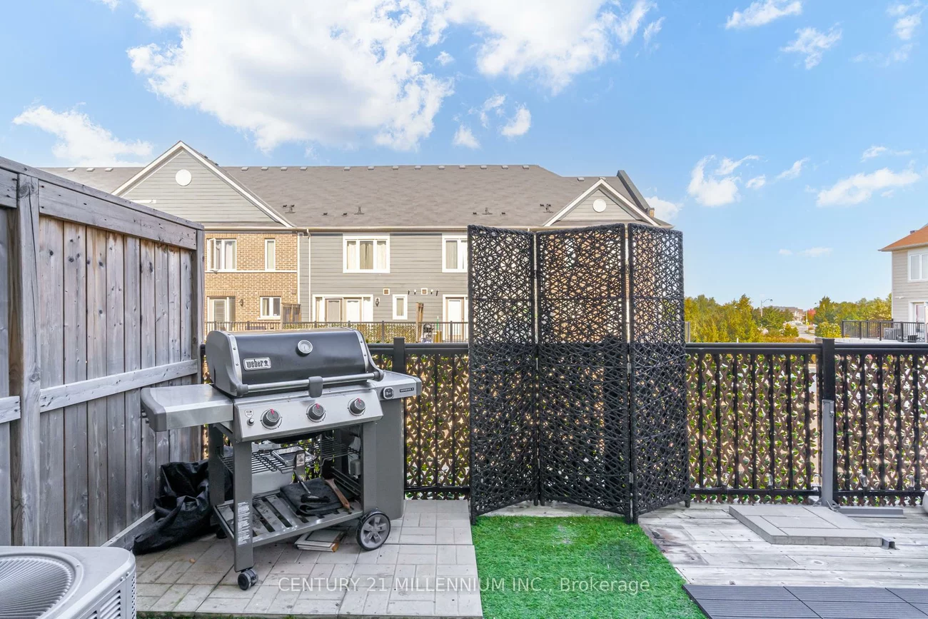 250, Sunny Meadow, Sandringham-Wellington, Brampton