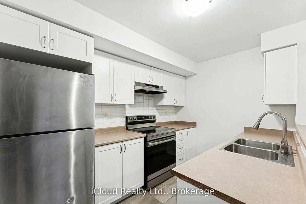 250, Sunny Meadow, Sandringham-Wellington, Brampton