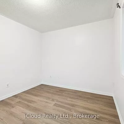 250, Sunny Meadow, Sandringham-Wellington, Brampton