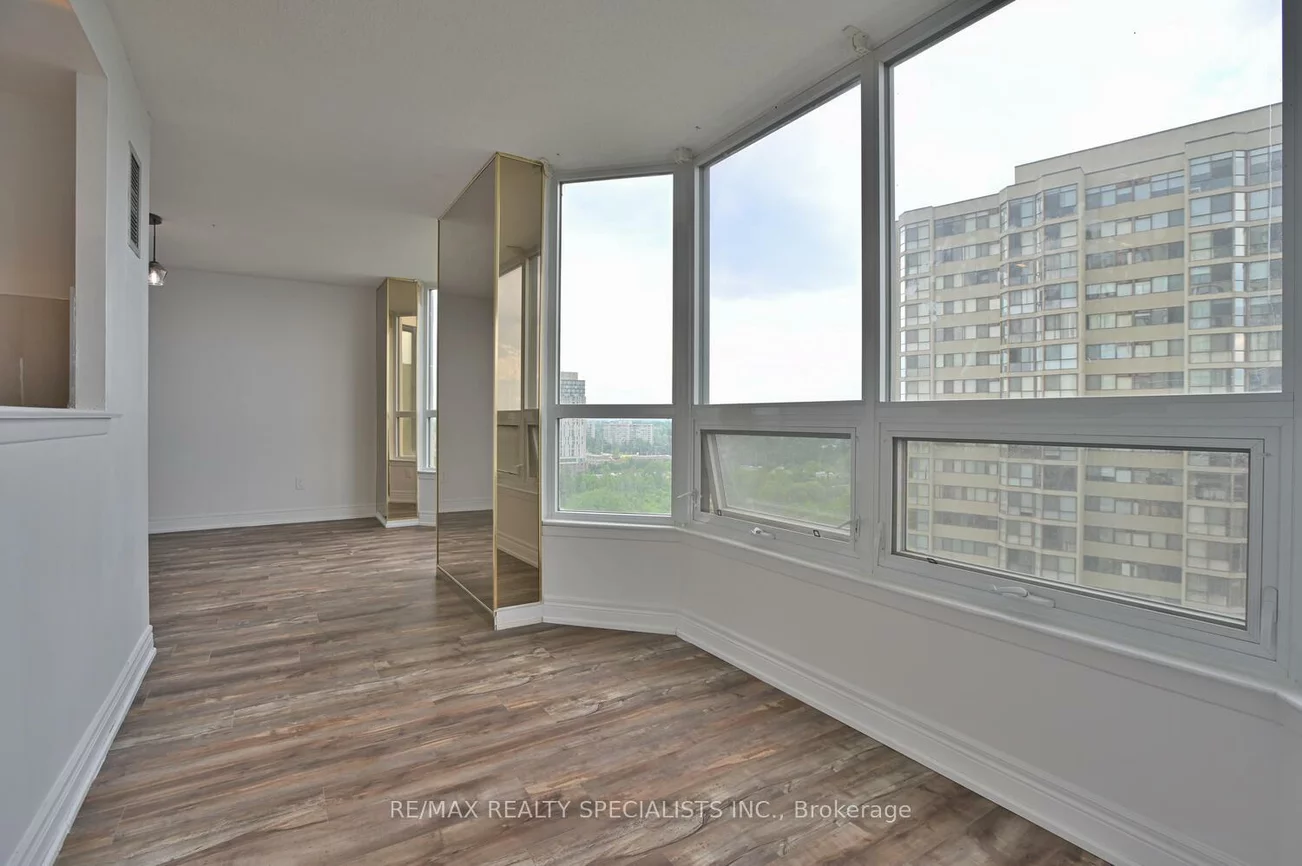 8, Lisa, Queen Street Corridor, Brampton