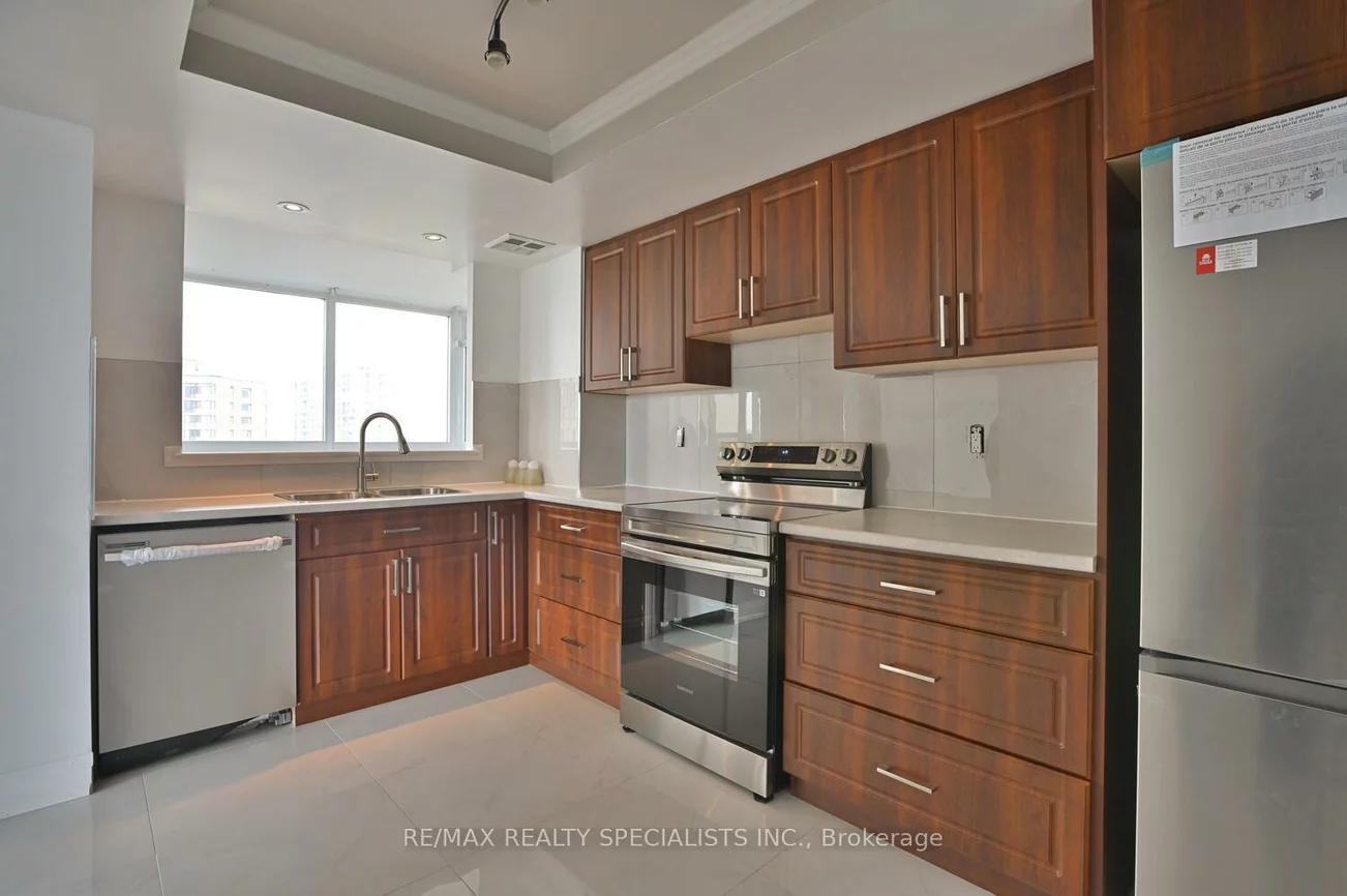 8, Lisa, Queen Street Corridor, Brampton