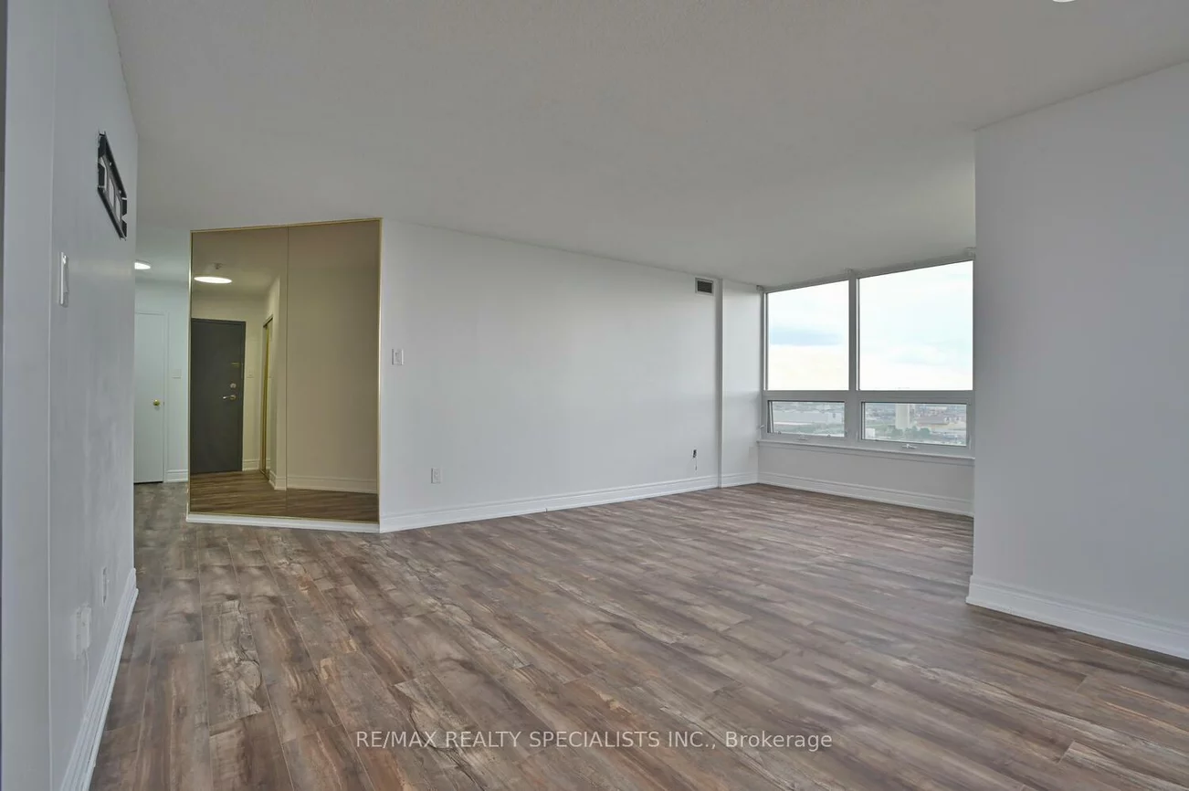 8, Lisa, Queen Street Corridor, Brampton