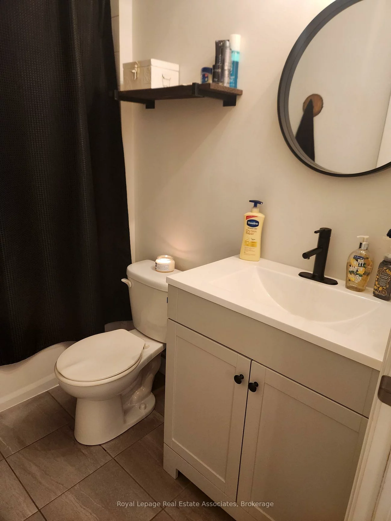 250, Sunny Meadow, Sandringham-Wellington, Brampton