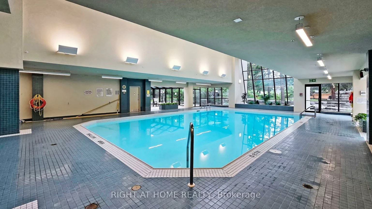 22, Hanover, Queen Street Corridor, Brampton