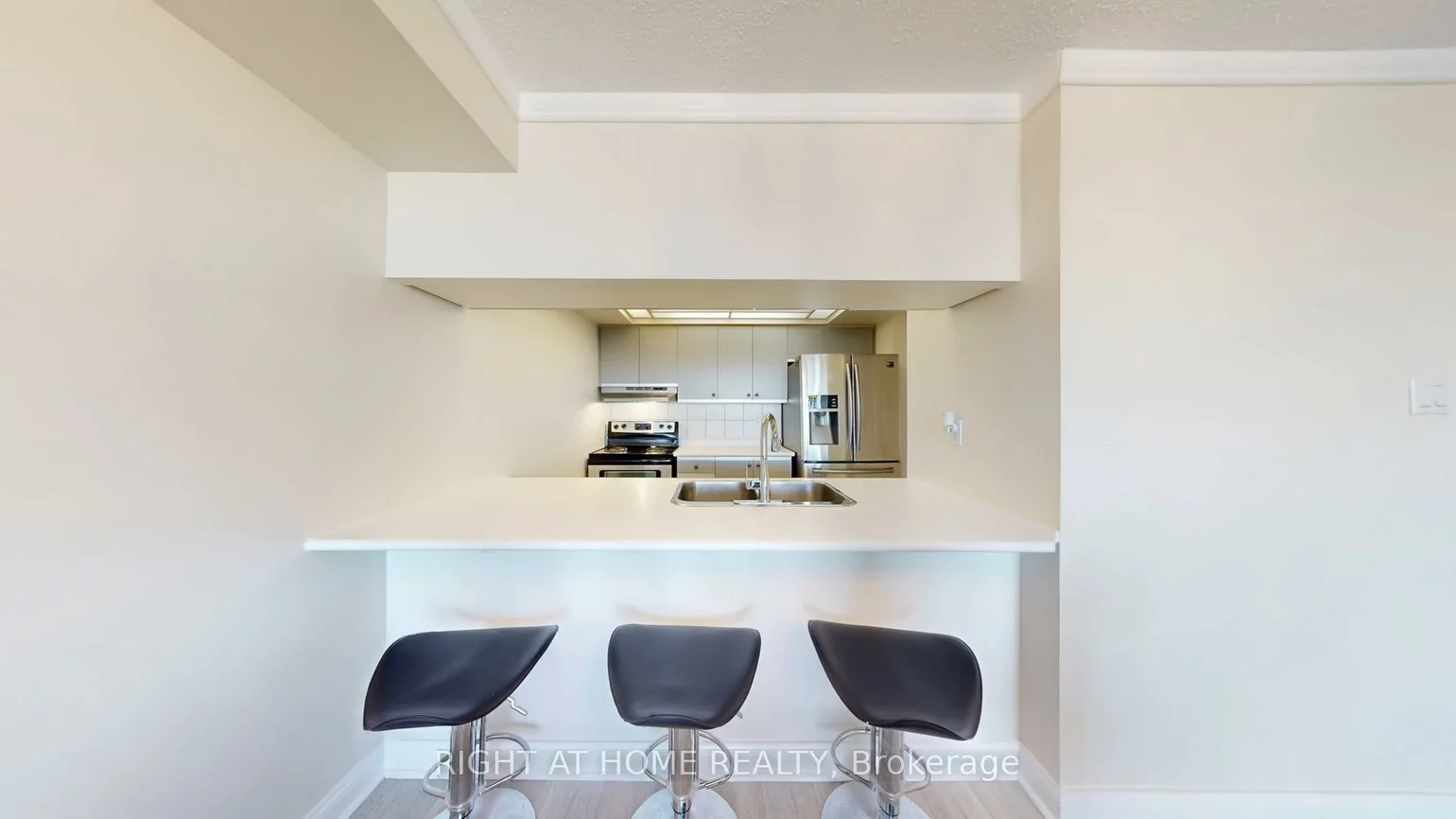 22, Hanover, Queen Street Corridor, Brampton