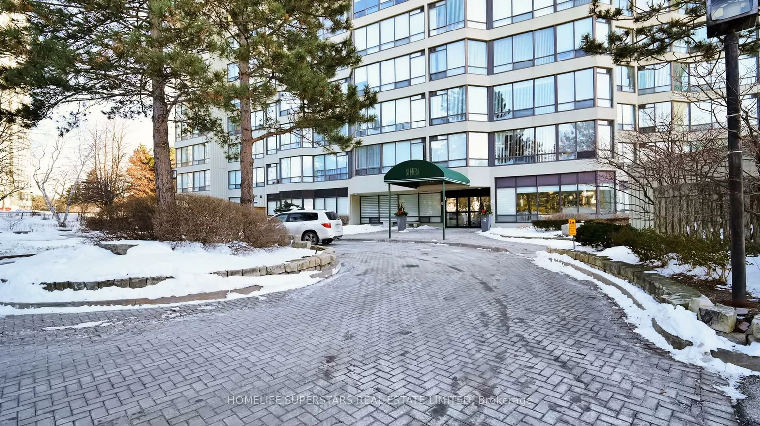 26, Hanover, Queen Street Corridor, Brampton