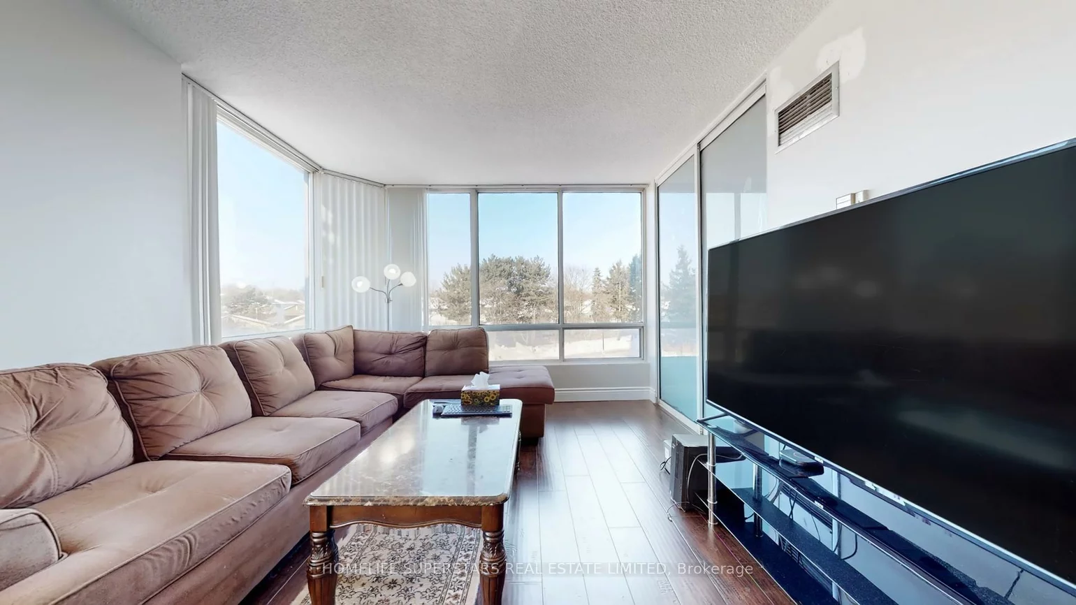 26, Hanover, Queen Street Corridor, Brampton