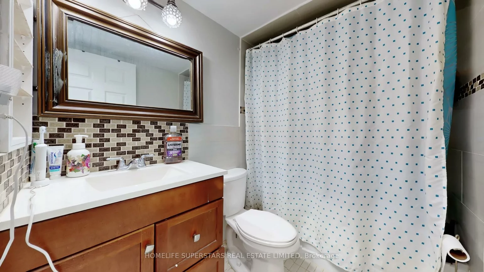 26, Hanover, Queen Street Corridor, Brampton