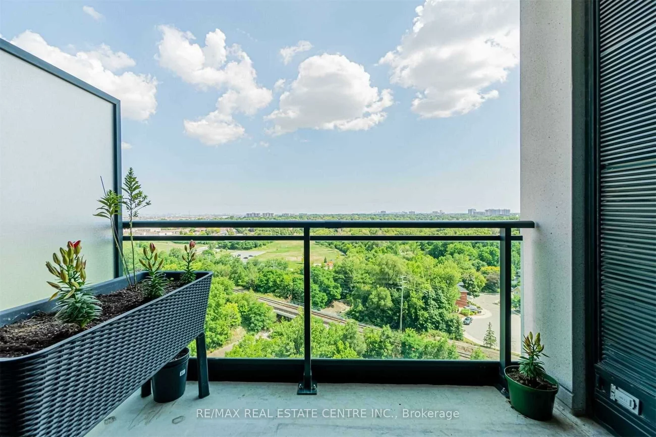 100, John, Downtown Brampton, Brampton