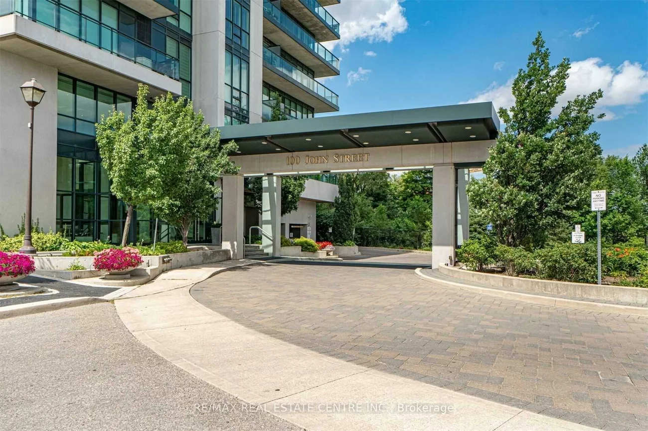 100, John, Downtown Brampton, Brampton