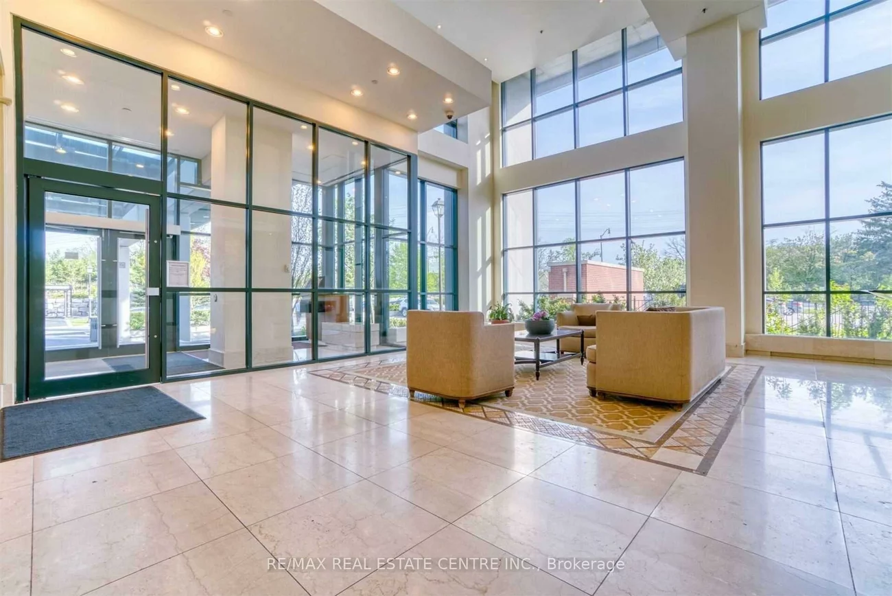 100, John, Downtown Brampton, Brampton