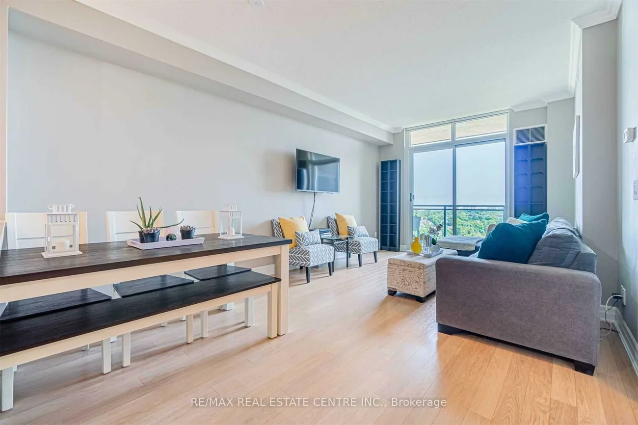 100, John, Downtown Brampton, Brampton