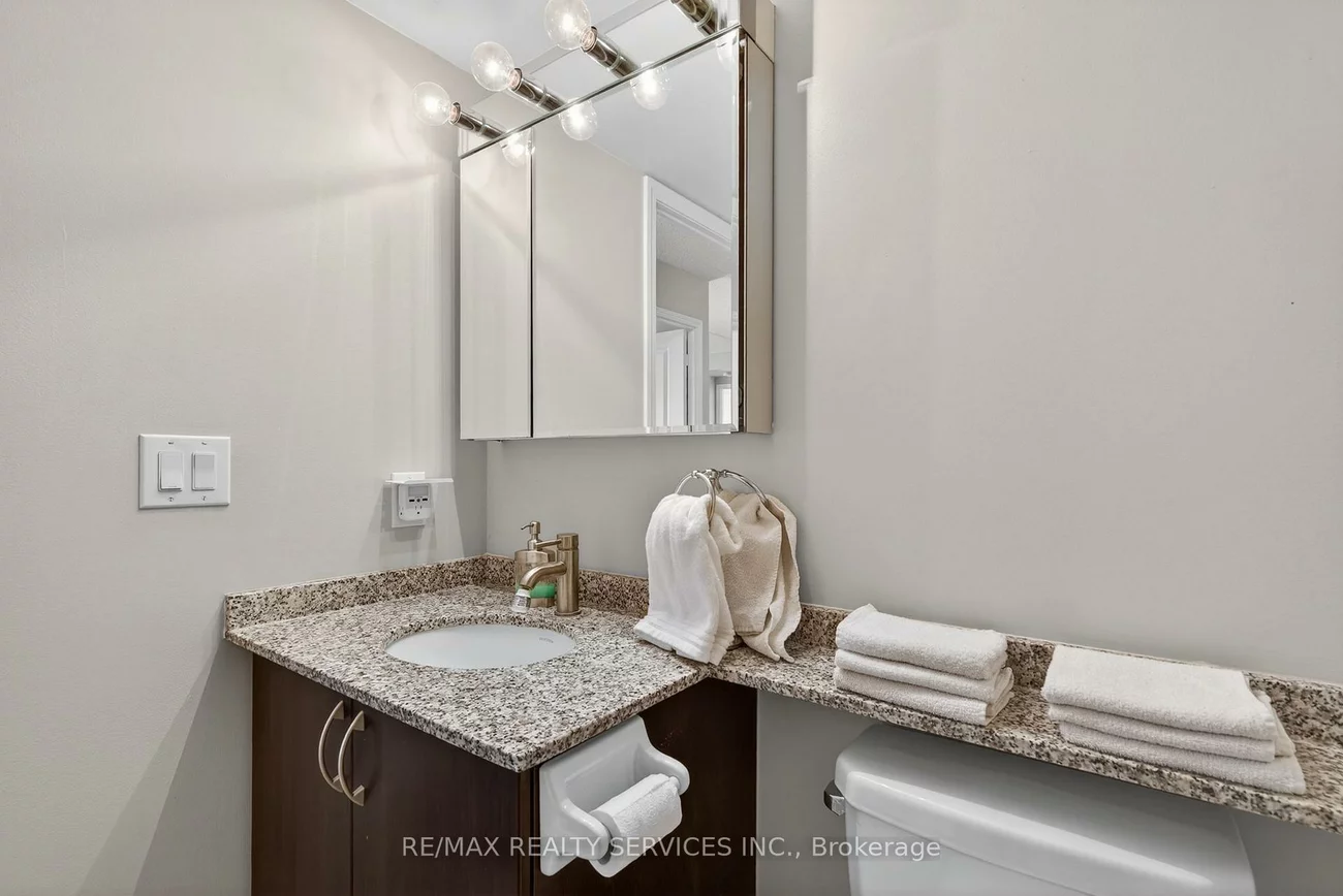 50, Via Rosedale, Sandringham-Wellington, Brampton