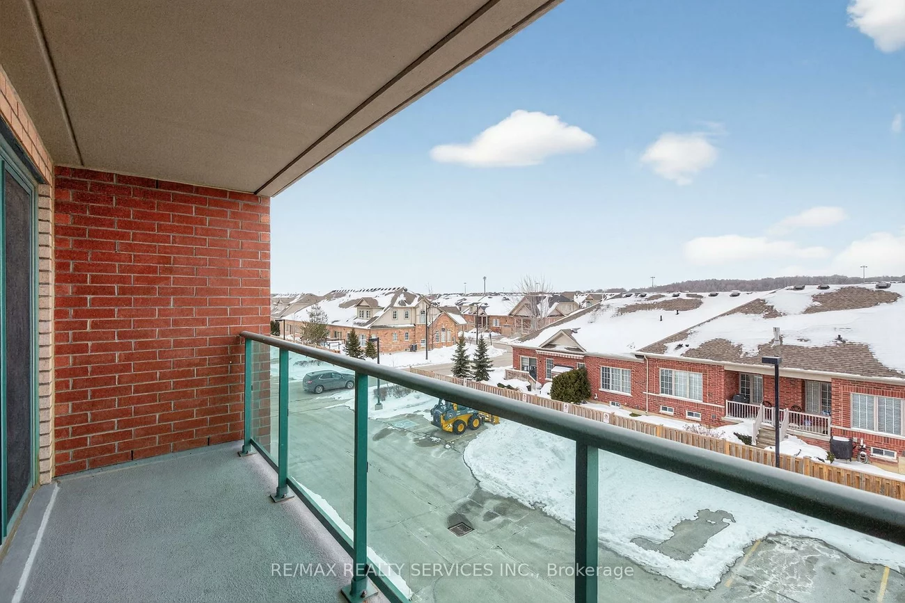 50, Via Rosedale, Sandringham-Wellington, Brampton