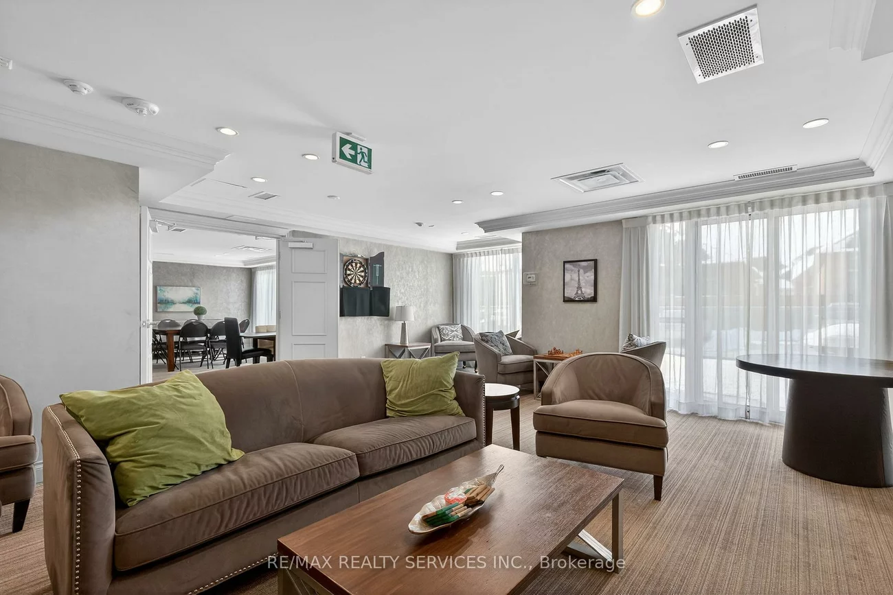 50, Via Rosedale, Sandringham-Wellington, Brampton