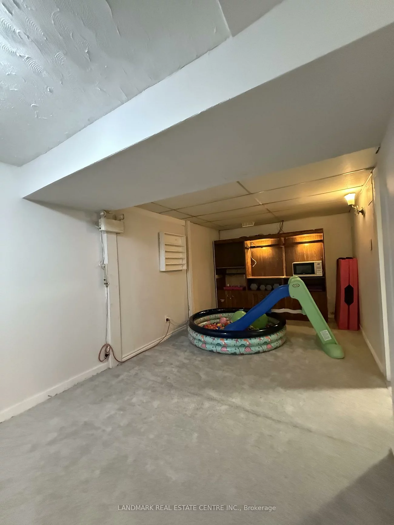 19, Guildford, Central Park, Brampton