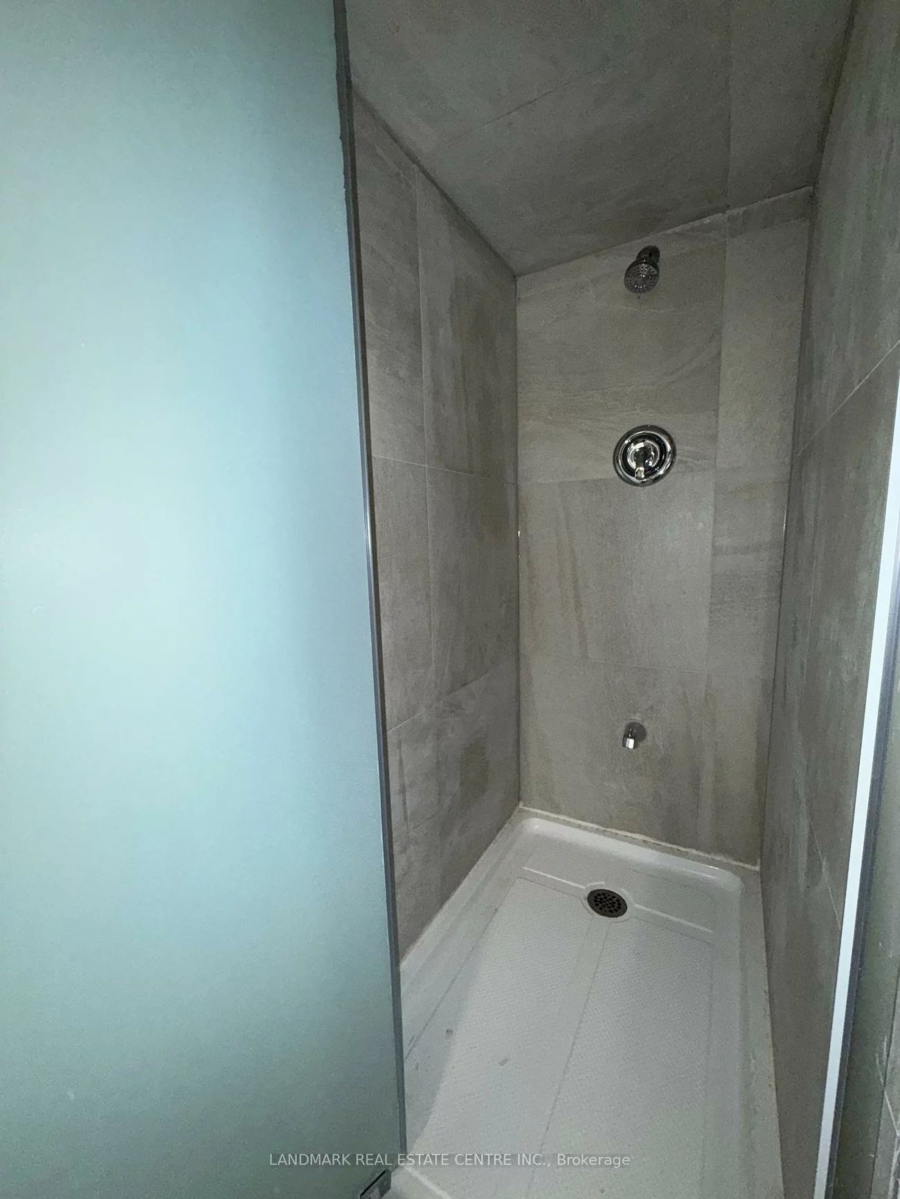 19, Guildford, Central Park, Brampton