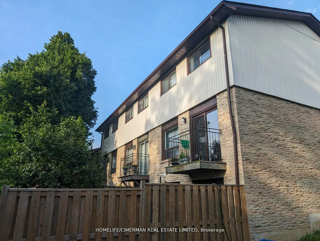 46, Foster, Brampton North, Brampton