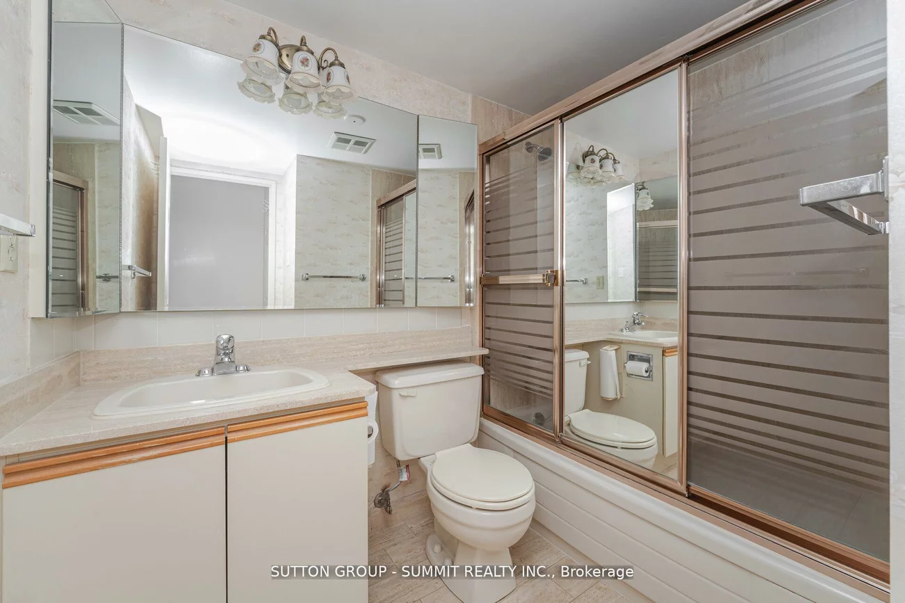 100, County Court, Fletcher's Creek South, Brampton