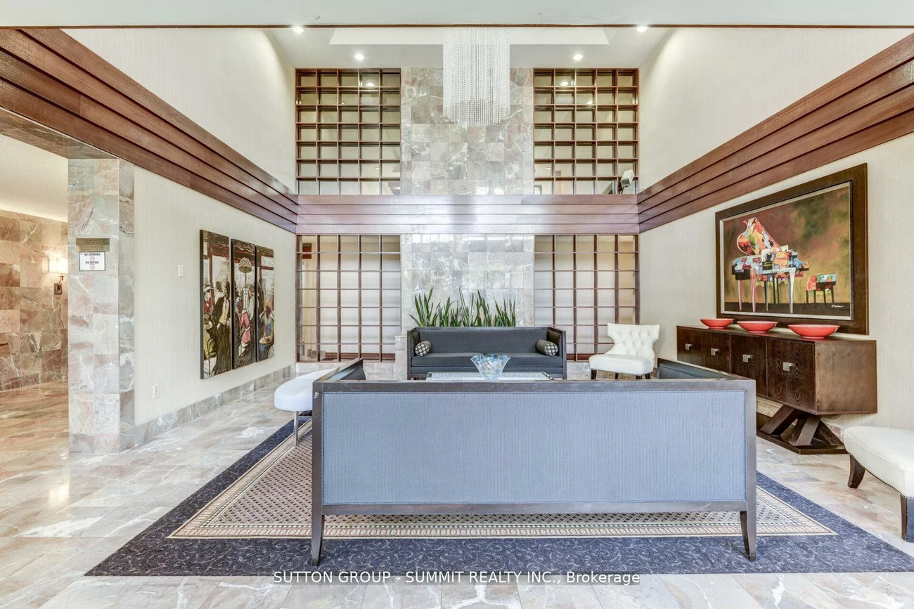 100, County Court, Fletcher's Creek South, Brampton