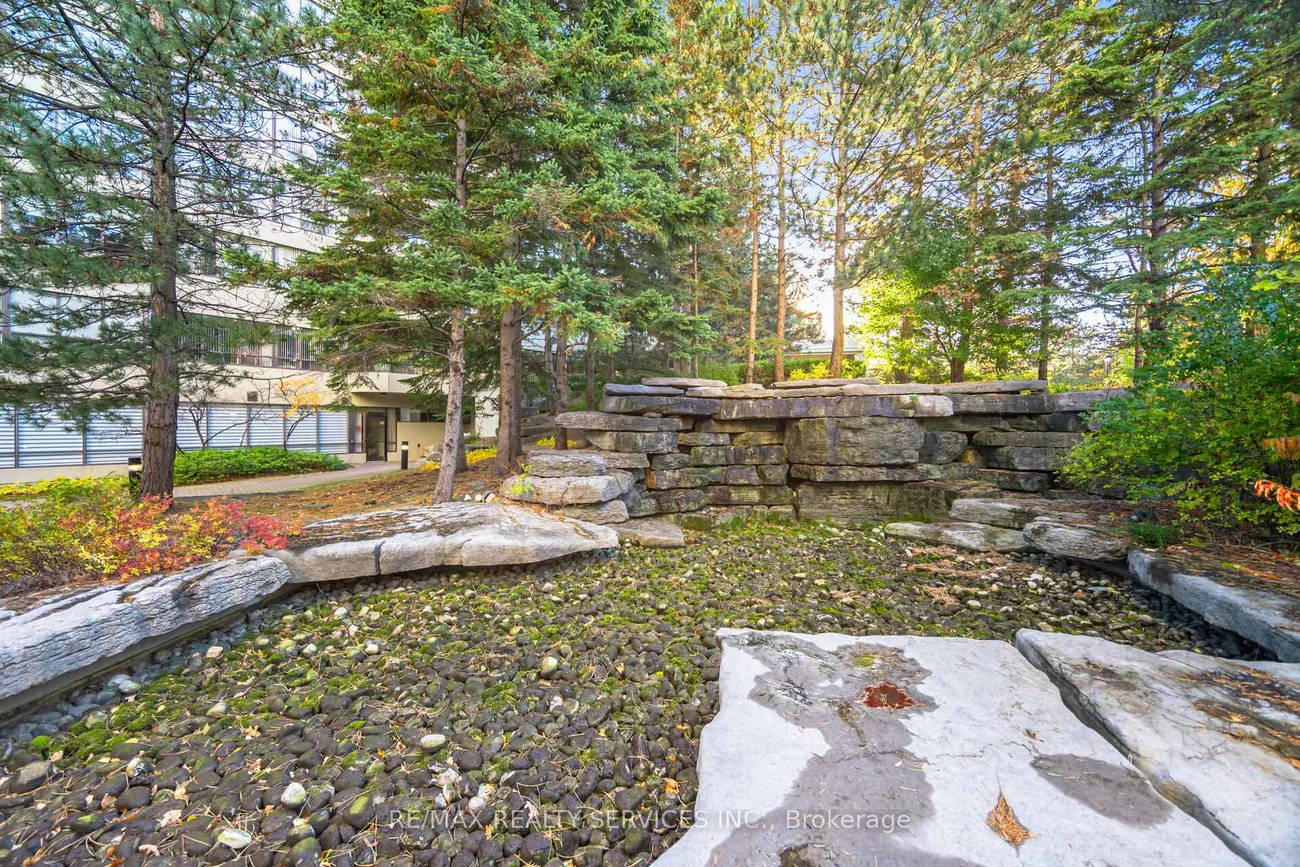 22, Hanover, Queen Street Corridor, Brampton