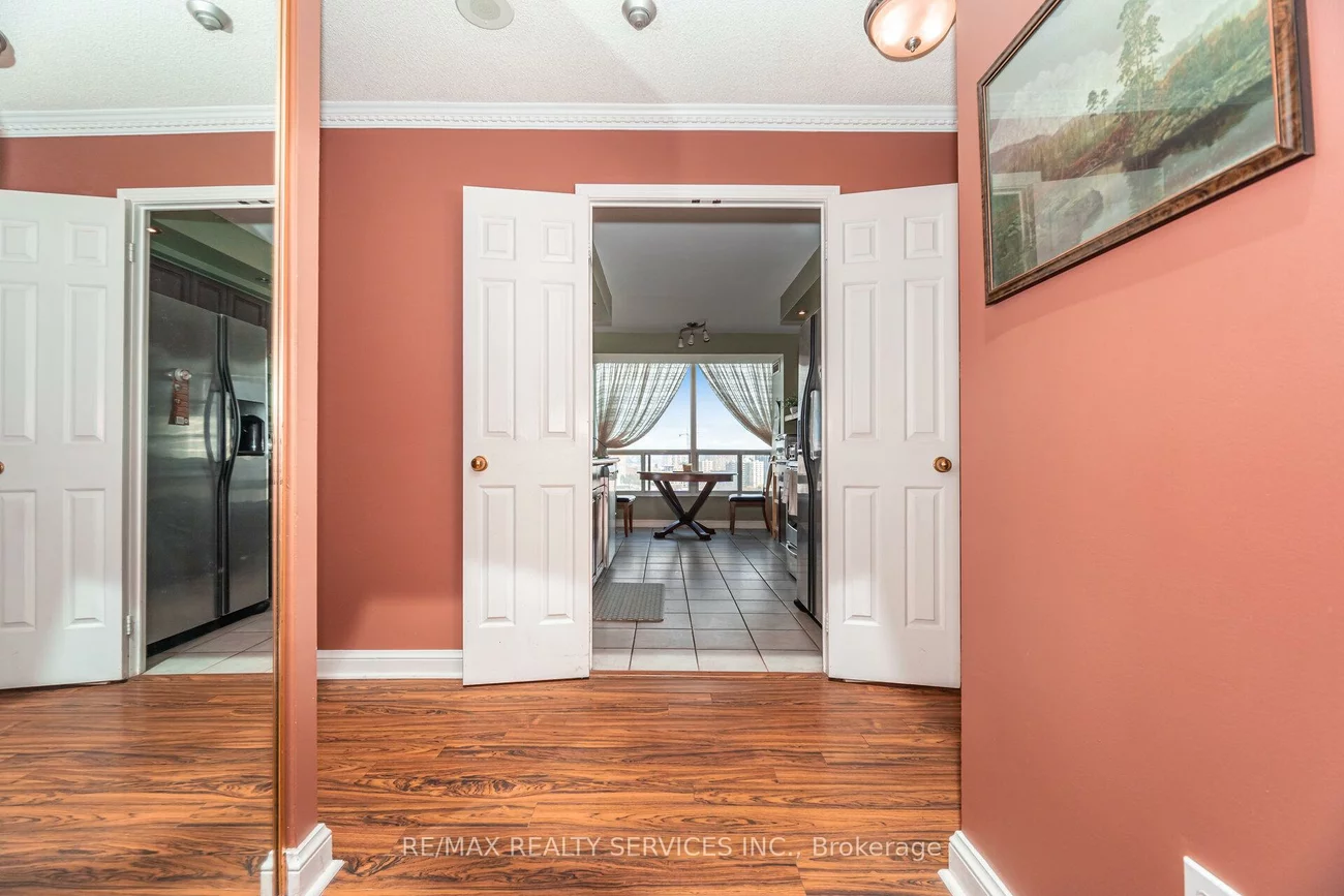 22, Hanover, Queen Street Corridor, Brampton