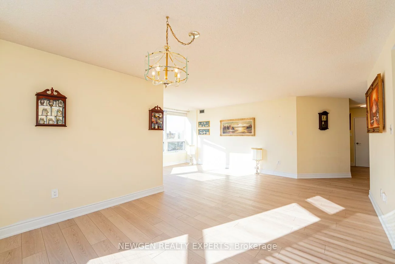 8, Lisa, Queen Street Corridor, Brampton