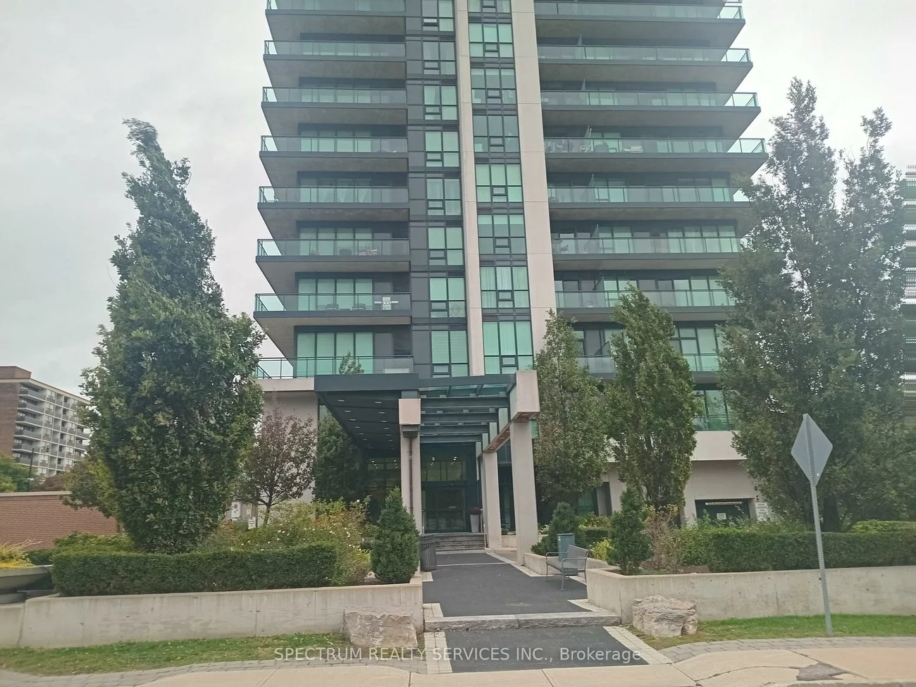 100, John, Downtown Brampton, Brampton