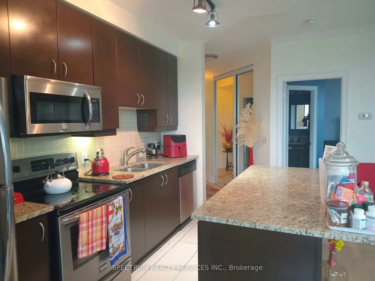 100, John, Downtown Brampton, Brampton