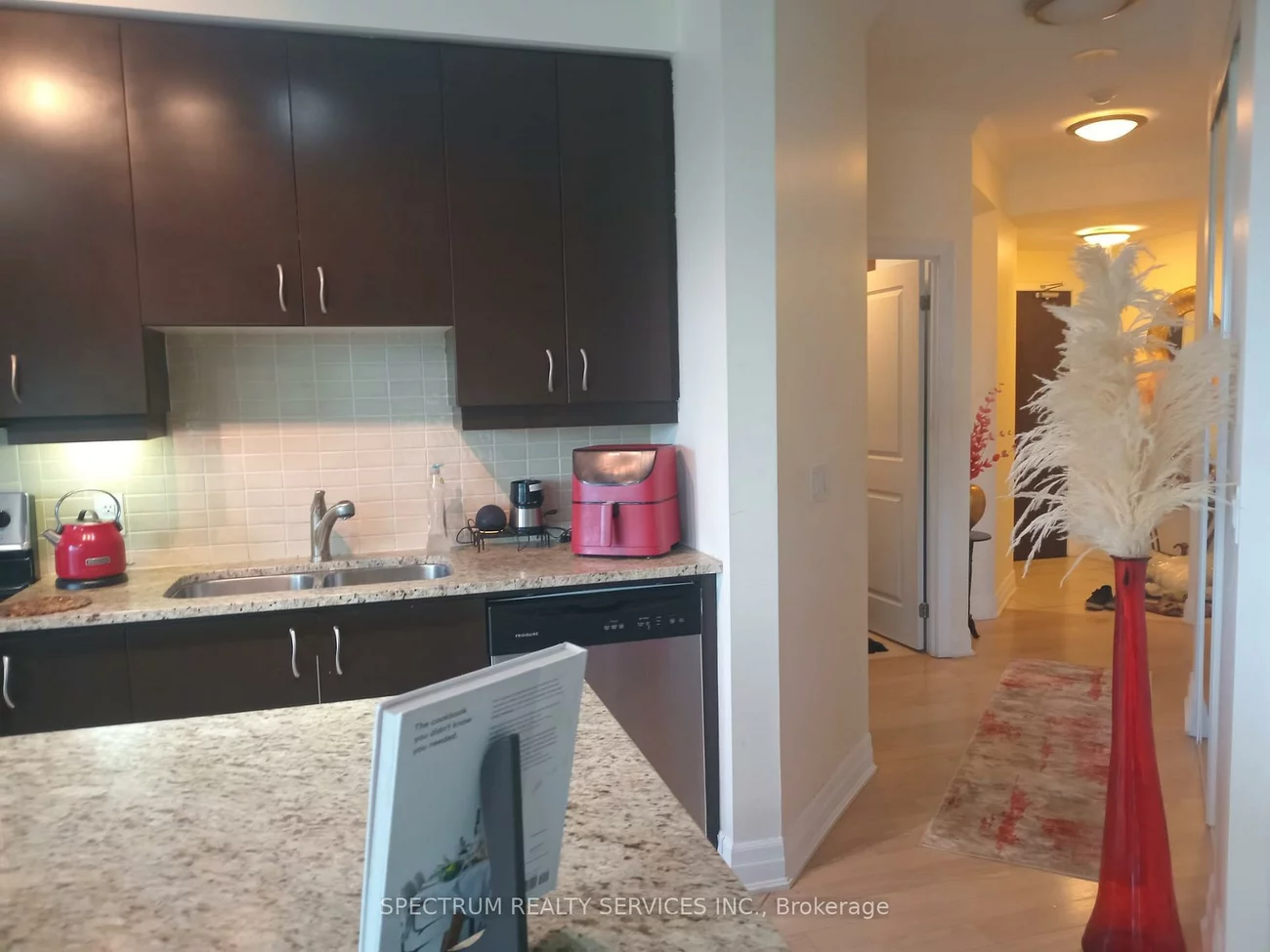 100, John, Downtown Brampton, Brampton