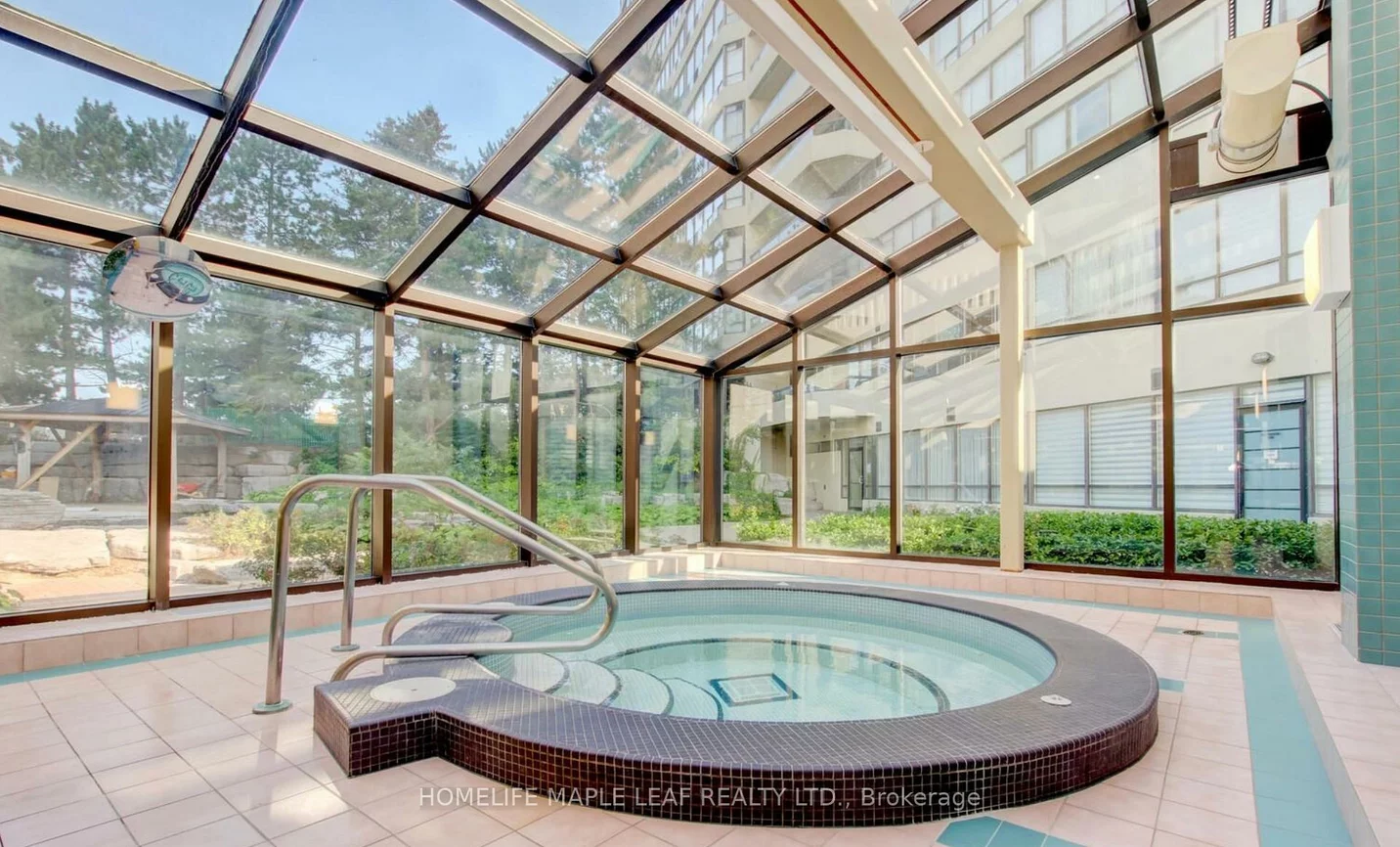 24, Hanover, Queen Street Corridor, Brampton