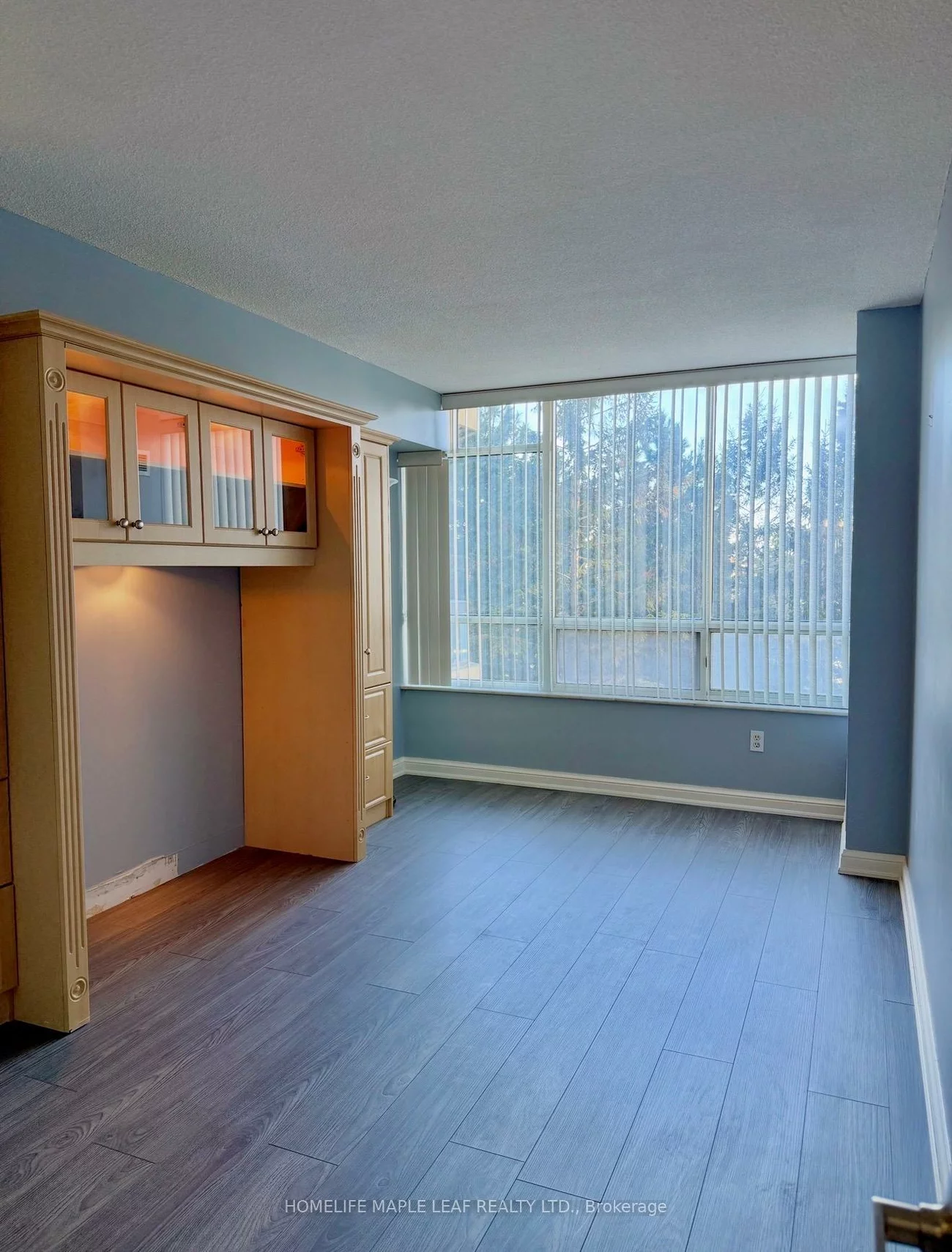 24, Hanover, Queen Street Corridor, Brampton