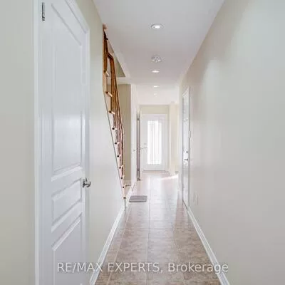 72, Aspen Hills, Credit Valley, Brampton