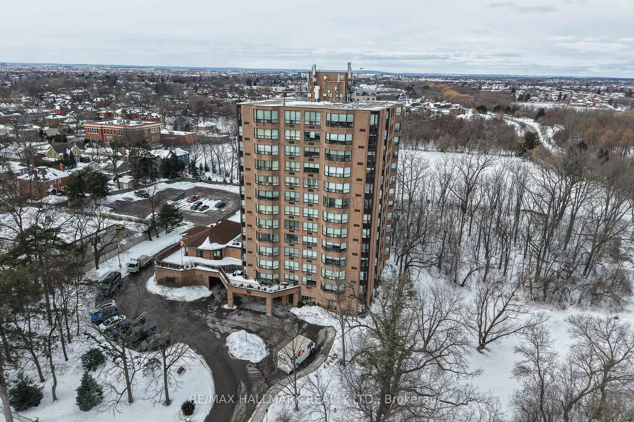 58, Church, Bram West, Brampton