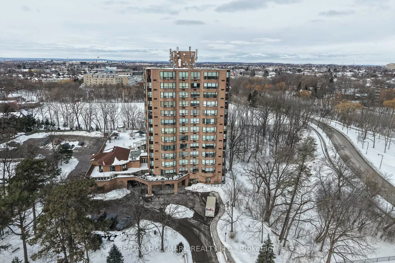 58, Church, Downtown Brampton, Brampton