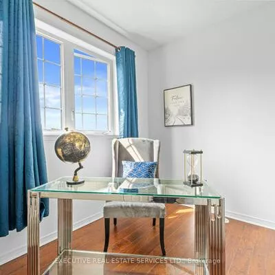 180, Howden, Westgate, Brampton