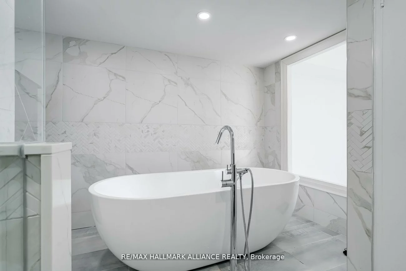 30, Malta, Fletcher's Creek South, Brampton