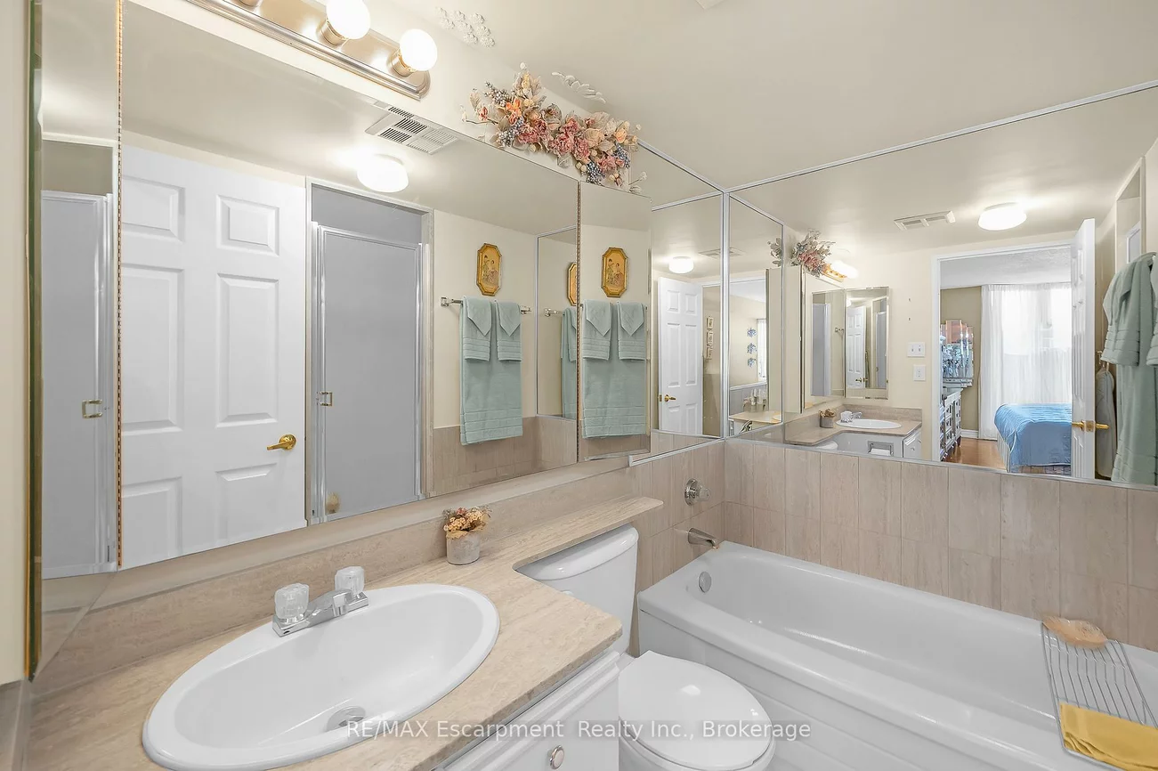 20, Cherrytree, Fletcher's Creek South, Brampton