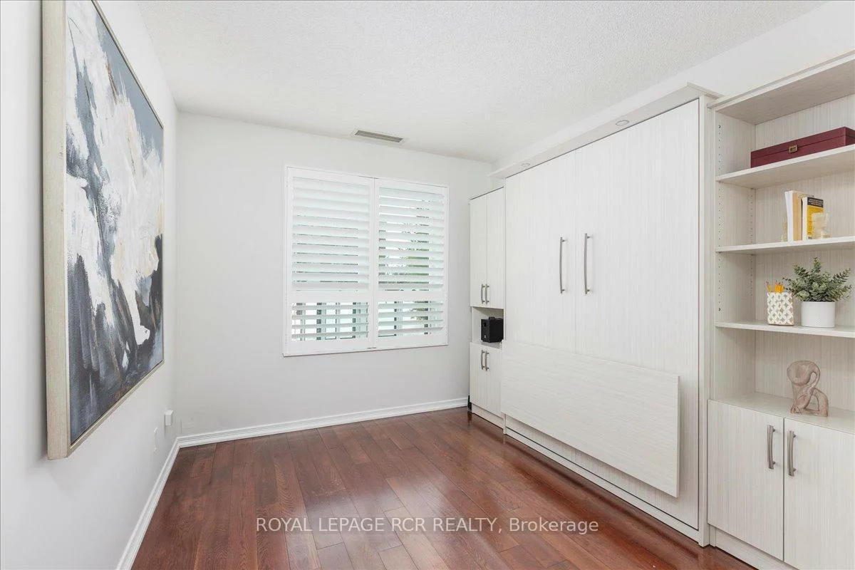 35, Via Rosedale, Sandringham-Wellington, Brampton