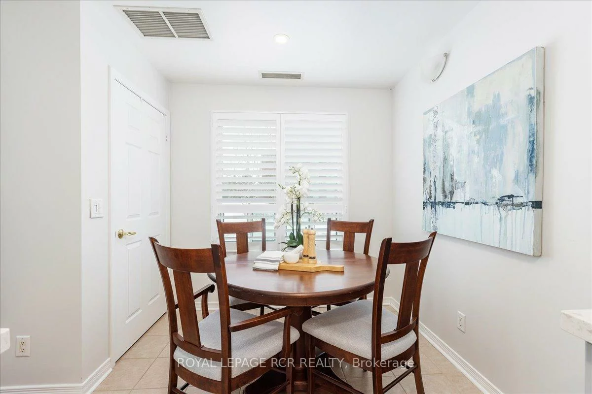 35, Via Rosedale, Sandringham-Wellington, Brampton