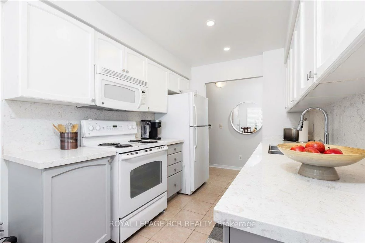 35, Via Rosedale, Sandringham-Wellington, Brampton