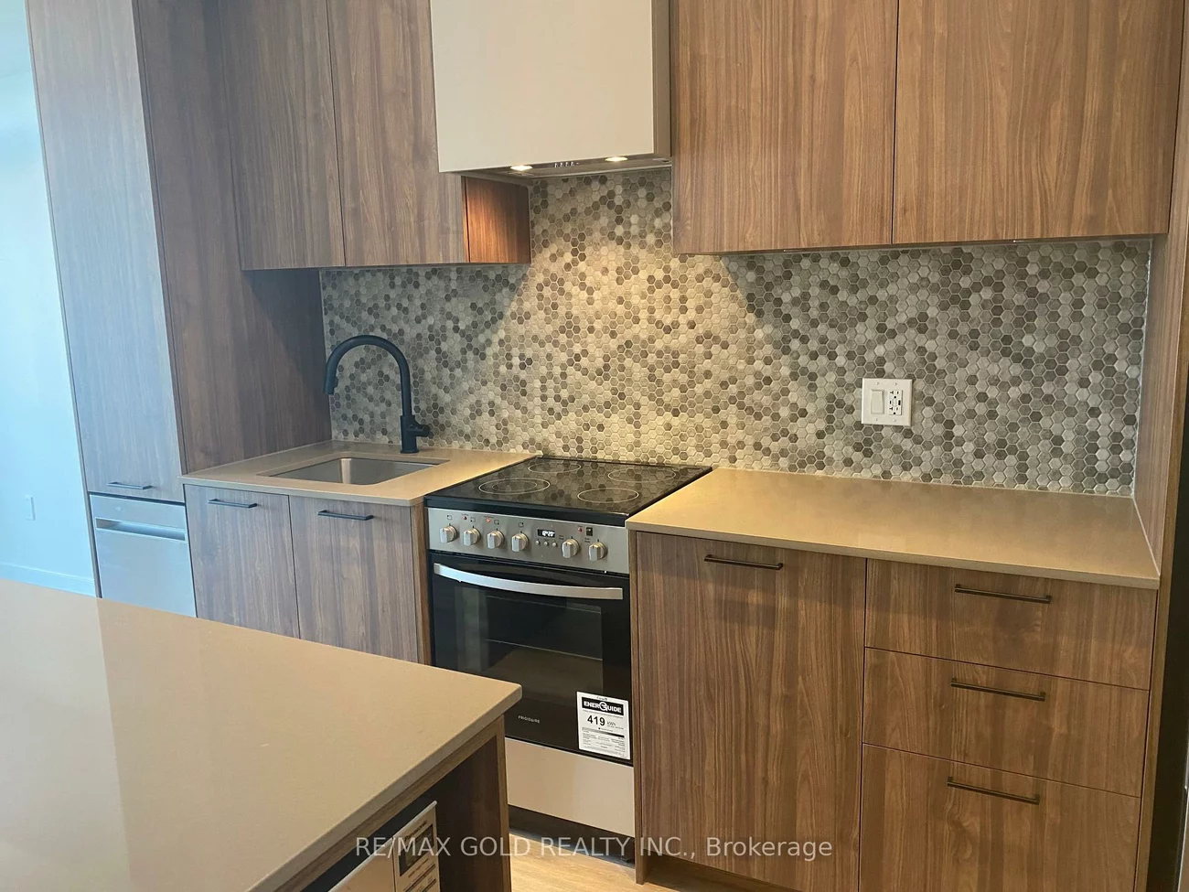 10, Lagerfeld, Northwest Brampton, Brampton