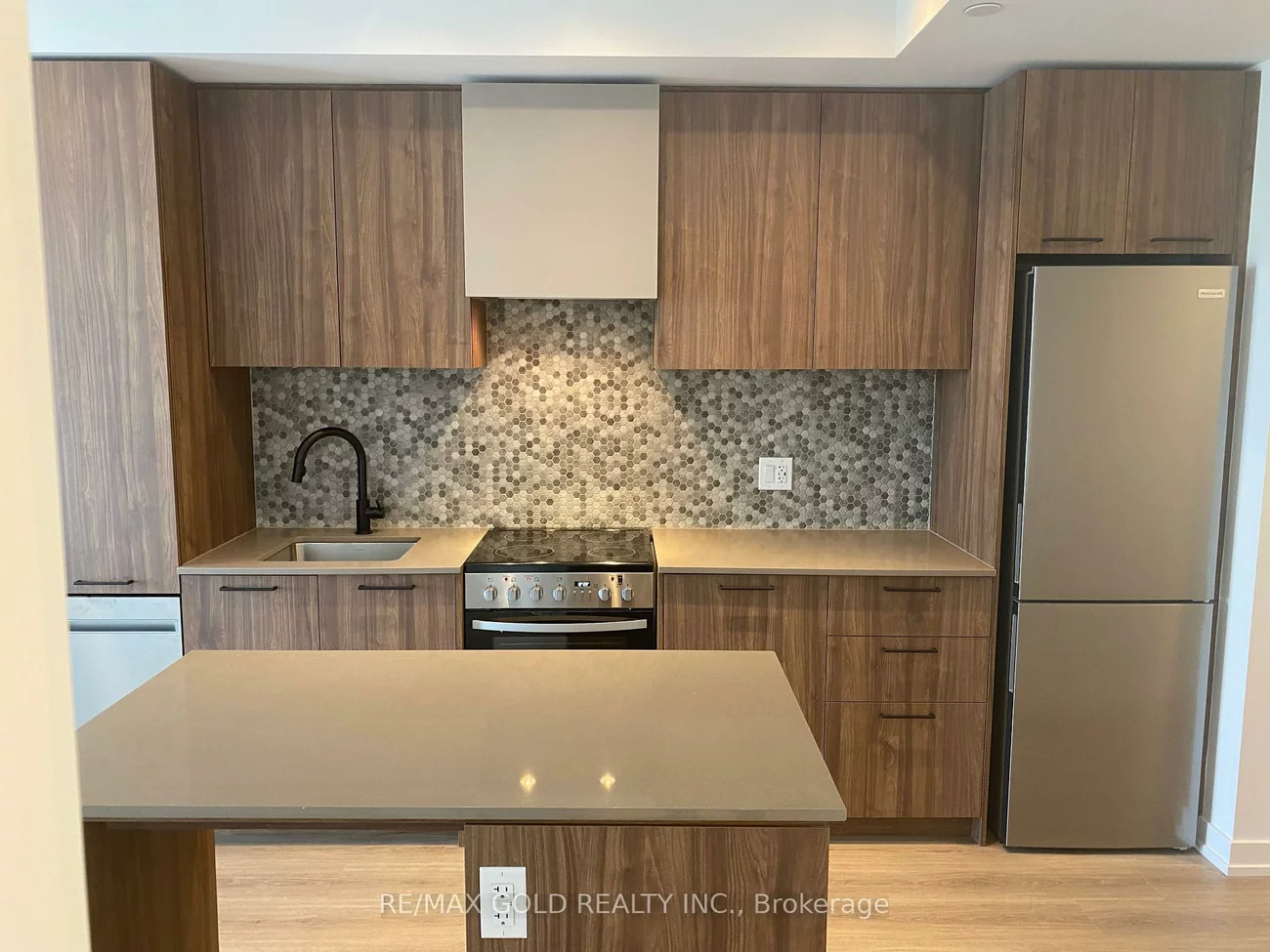 10, Lagerfeld, Northwest Brampton, Brampton