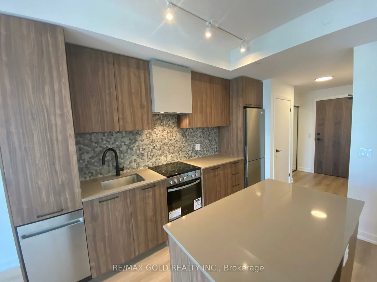 10, Lagerfeld, Northwest Brampton, Brampton