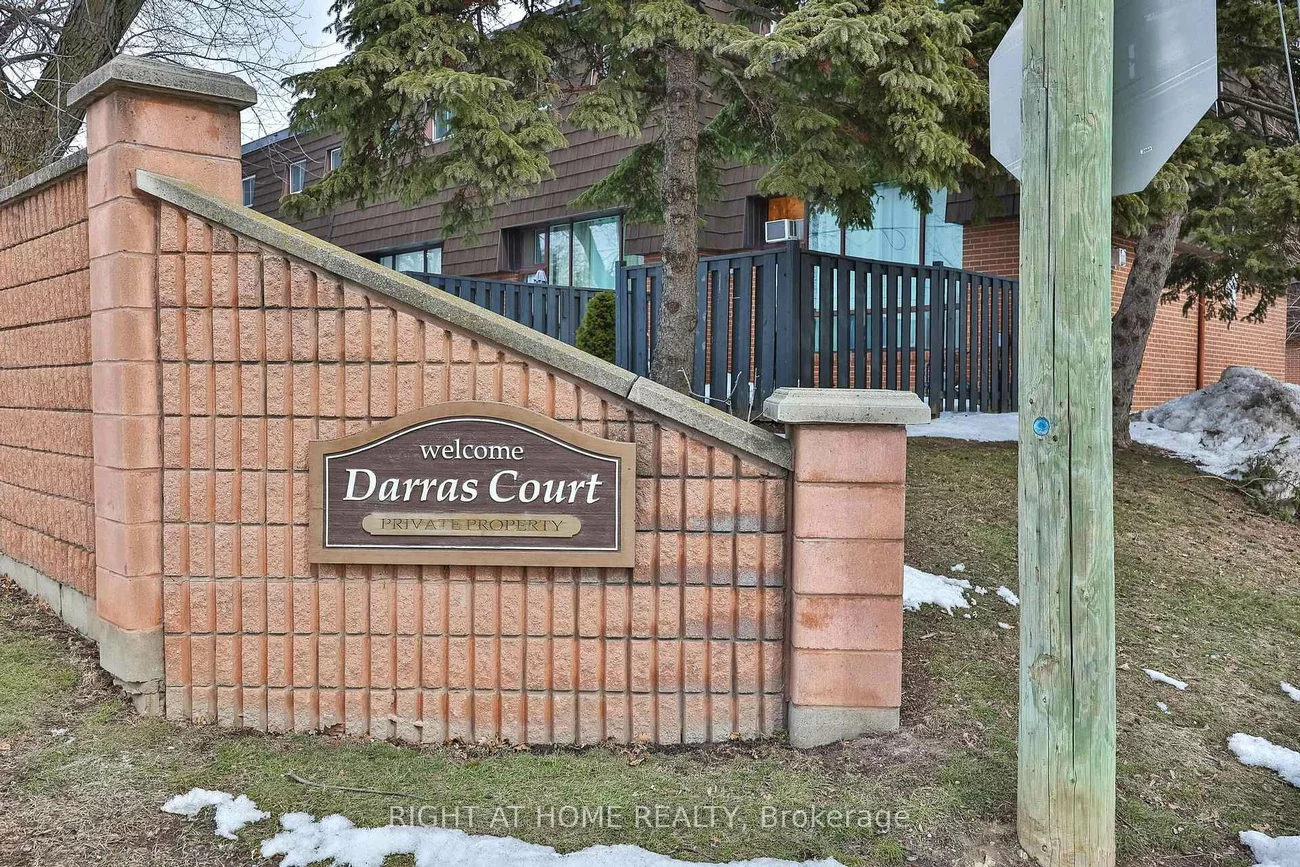 100, Darras, Southgate, Brampton