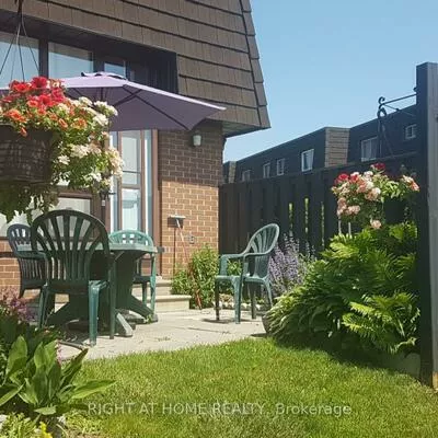 100, Darras, Southgate, Brampton