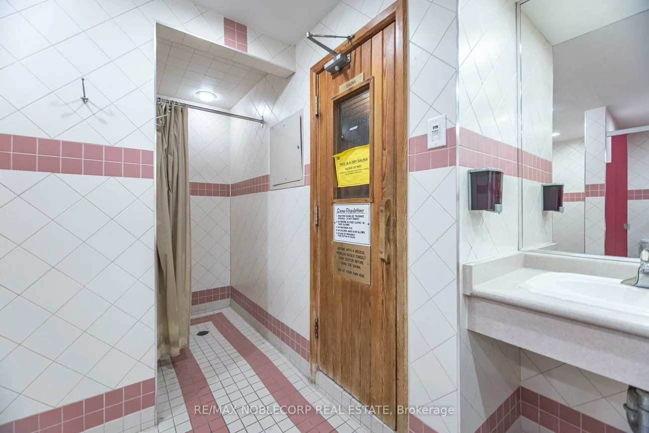 22, Hanover, Queen Street Corridor, Brampton