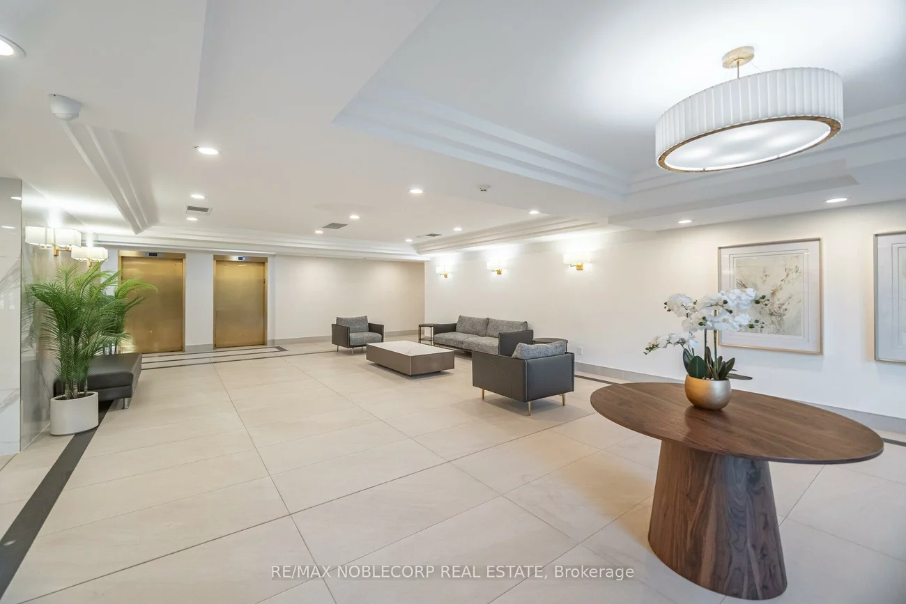 22, Hanover, Queen Street Corridor, Brampton