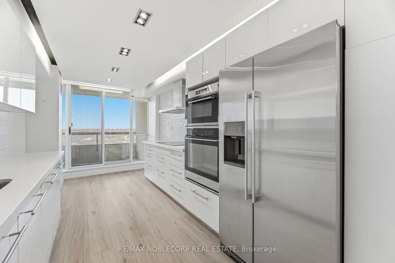 22, Hanover, Queen Street Corridor, Brampton