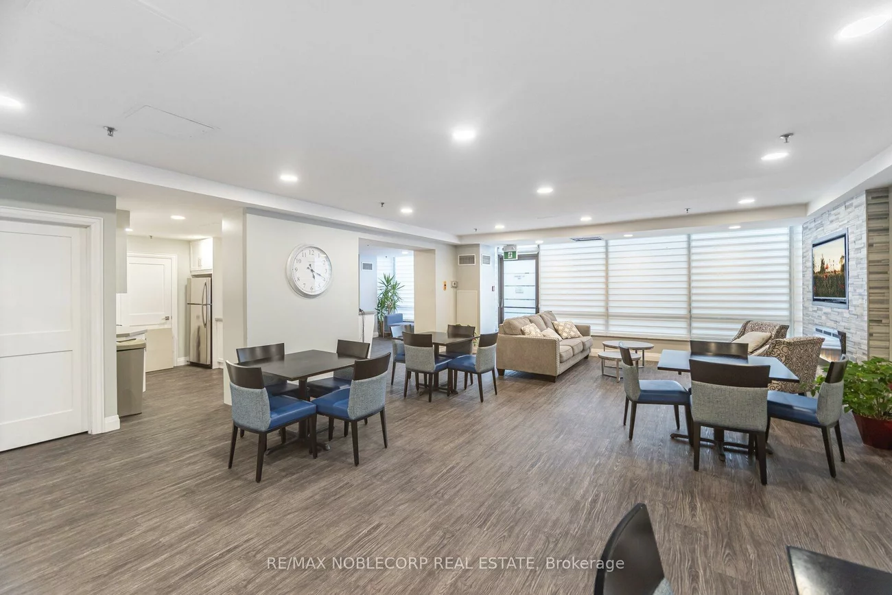 22, Hanover, Queen Street Corridor, Brampton